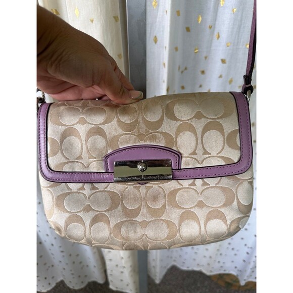 Authentic Signature COACH Embossed Material Lavender Leather Trim Crossbody Bag - Picture 3 of 7